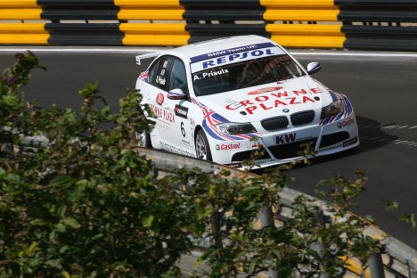 Farfus og Priaulx forsætter i WTCC